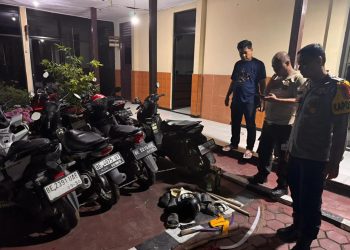 Polisi Amankan Celurit hingga Bom Molotov dari Lokasi Rencana Tawuran di Pringsewu