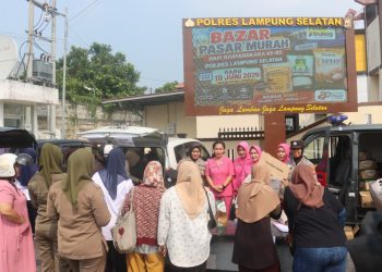 Polres Lampung Selatan Gelar Bazar Murah, Sembako Laris Hingga Rp40 Juta