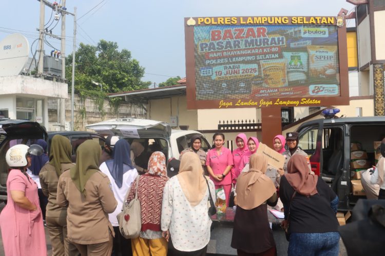 Polres Lampung Selatan Gelar Bazar Murah, Sembako Laris Hingga Rp40 Juta