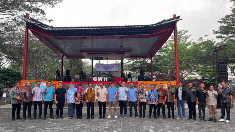 Achmad Herry Dukung Pelestarian Budaya Lewat Pentas Seni di Lampung Selatan