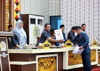 Rapat Paripurna DPRD, Bupati Riyanto Paparkan Pertanggungjawaban Pelaksanaan APBD 2025