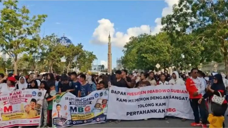 Relawan SPPG hingga Emak-Emak Gelar Aksi, Polemik MBG Kian Memanas