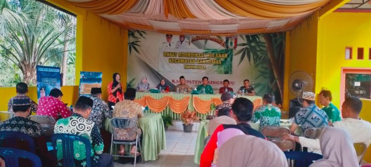 Camat Banyumas Ingatkan Bahaya Pergaulan Pelajar, Rakor Bahas Transmigrasi dan HUT RI