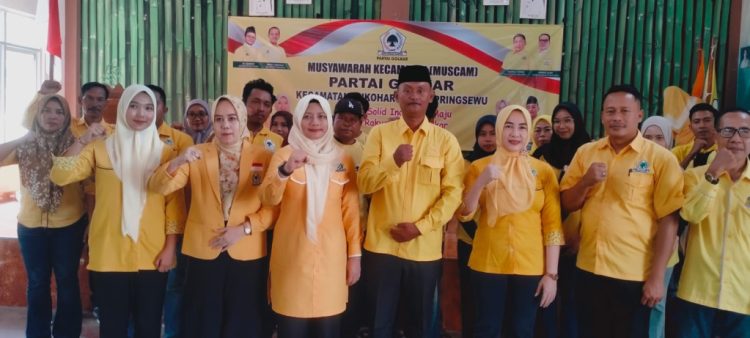 Golkar Pringsewu Panaskan Mesin Politik, Ririn Kuswantari Lantik Pengurus Sukoharjo dan 16 Pimdes