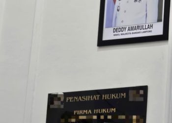 Plang Penasihat Hukum Terpasang di Seluruh Sekolah Negeri, LSM PRO RAKYAT Desak Transparansi Pemkot Bandar Lampung