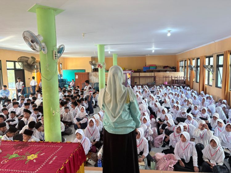BNNK Lampung Selatan Masif Edukasi Bahaya Narkoba kepada Siswa Baru Lewat Program Ananda Bersinar