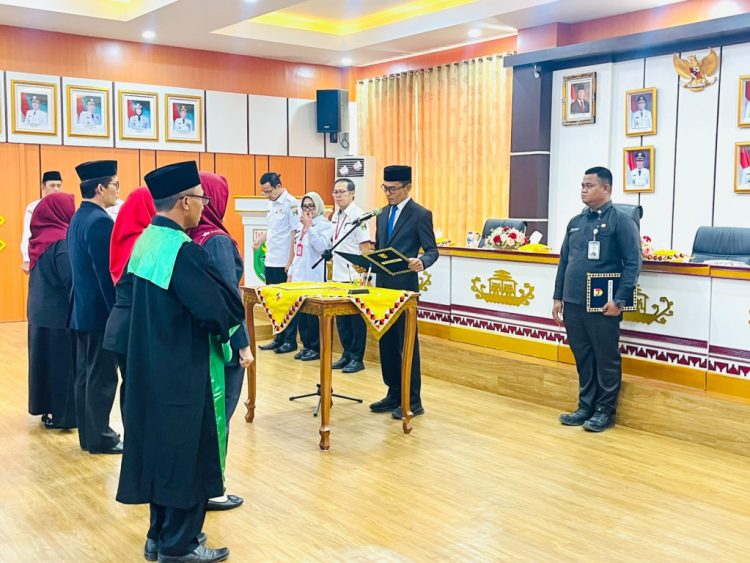 Pejabat Baru Tanggamus Resmi Dilantik, Bupati Tekankan Jabatan Bukan Sekadar Posisi