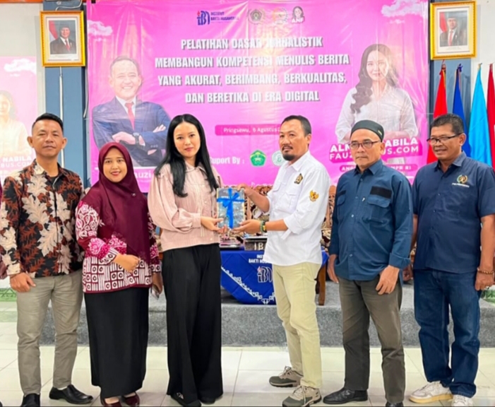 Hadiri Penandatanganan MoU IBN-PWI, Senator Almira Dorong Generasi Muda Lawan Hoaks