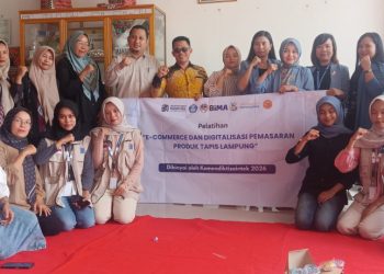 Bukan Cuma Bikin Tapis, Pengrajin Pringsewu Kini Belajar Jualan Online