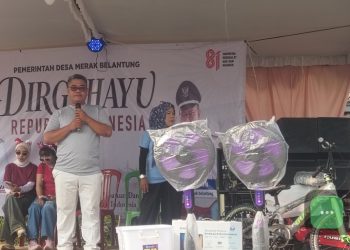 Meriahkan Kemerdekaan, Ratusan Warga Merak Belantung Tumpah Ruah Ikuti Jalan Sehat