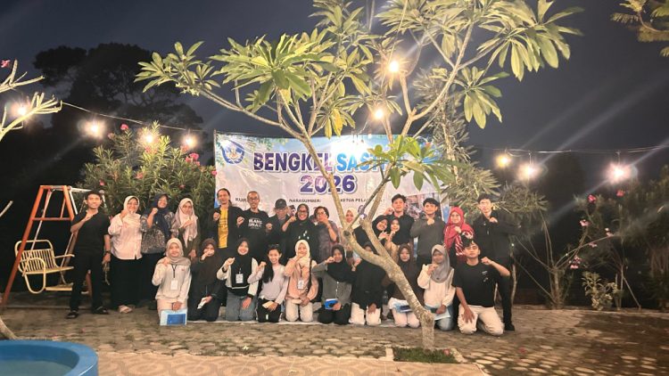 Ari Pahala Hutabarat Bekali Penyair Muda Lampung dengan Teori Puisi T.S. Eliot