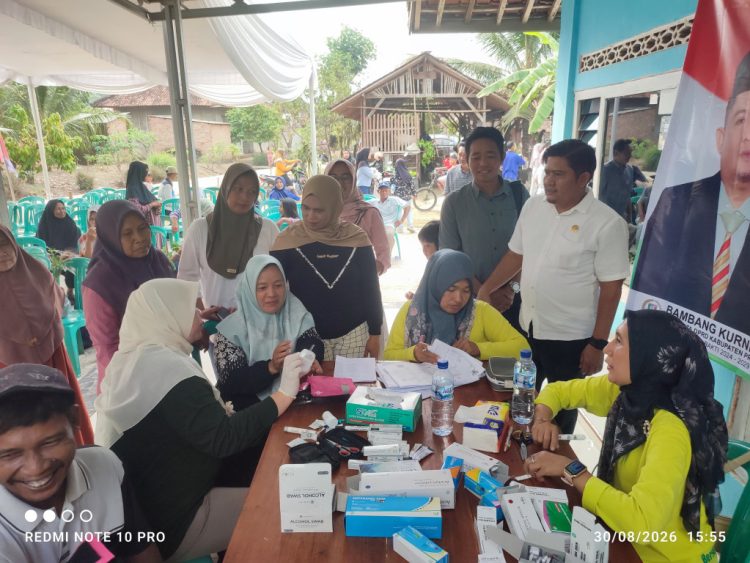 Tak Sekadar Serap Aspirasi, Bambang Kurniawan Hadirkan Pengobatan Gratis Saat Reses di Adiluwih