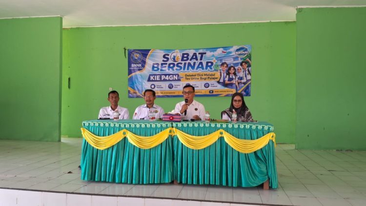 Program Sobat Bersinar BNNK Lampung Selatan Sasar Pelajar MAN 1, 50 Siswa Jalani Tes Urine